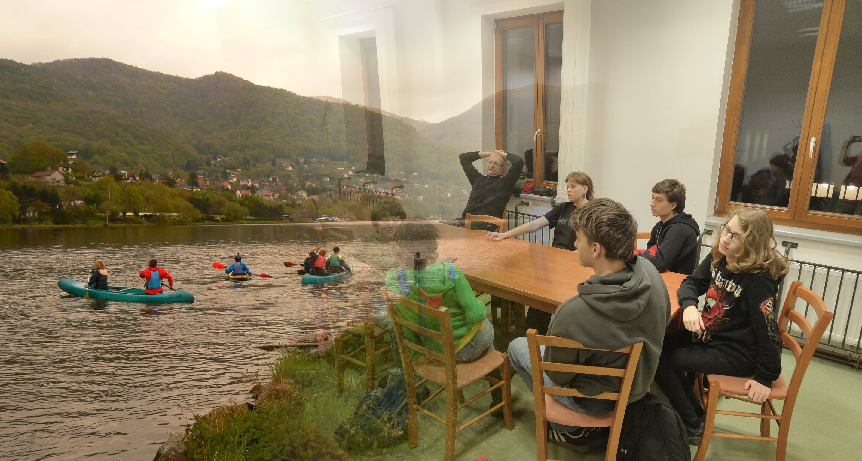 Pádlování při západu slunce